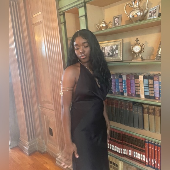 Solid Backless
Halter Neck Dress - Picture 3 of 4